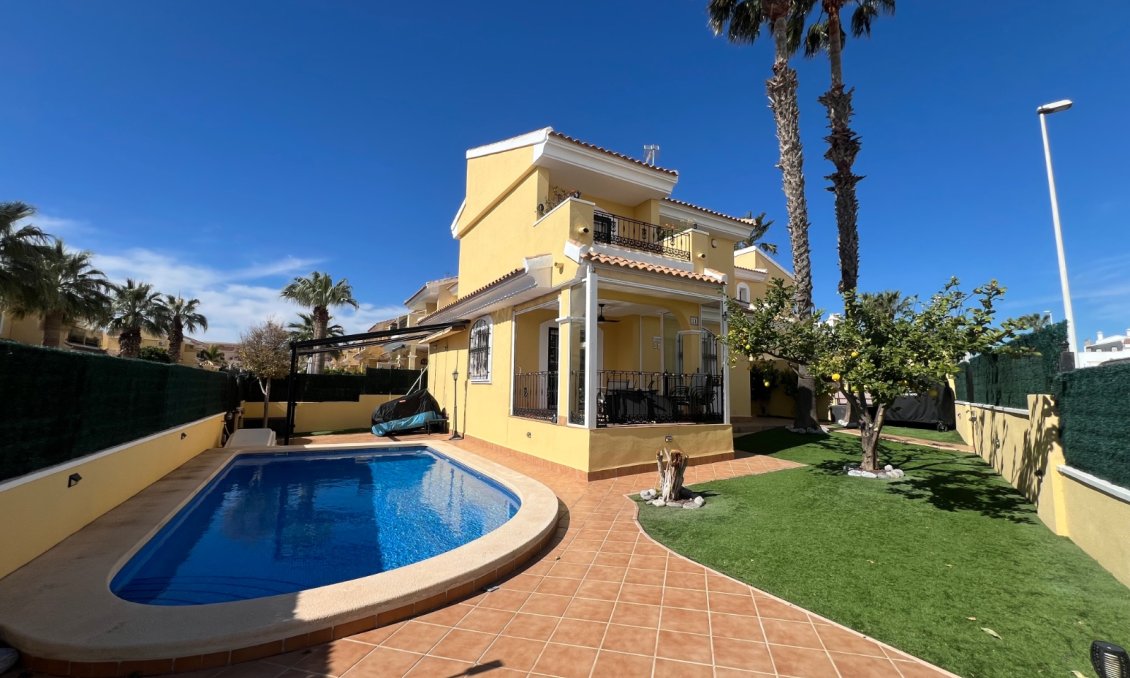 Revânzare - Vilă -
Orihuela Costa - Costa Blanca