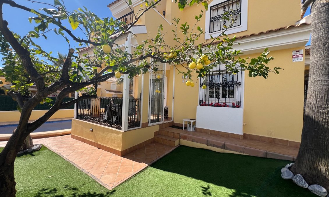 Revânzare - Vilă -
Orihuela Costa - Costa Blanca