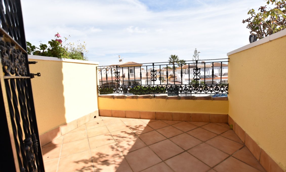 Revânzare - Vilă -
Orihuela Costa - Costa Blanca