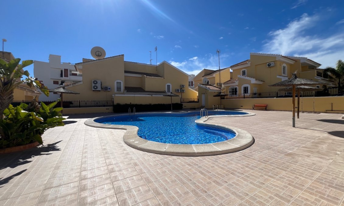 Revânzare - Vilă -
Orihuela Costa - Costa Blanca