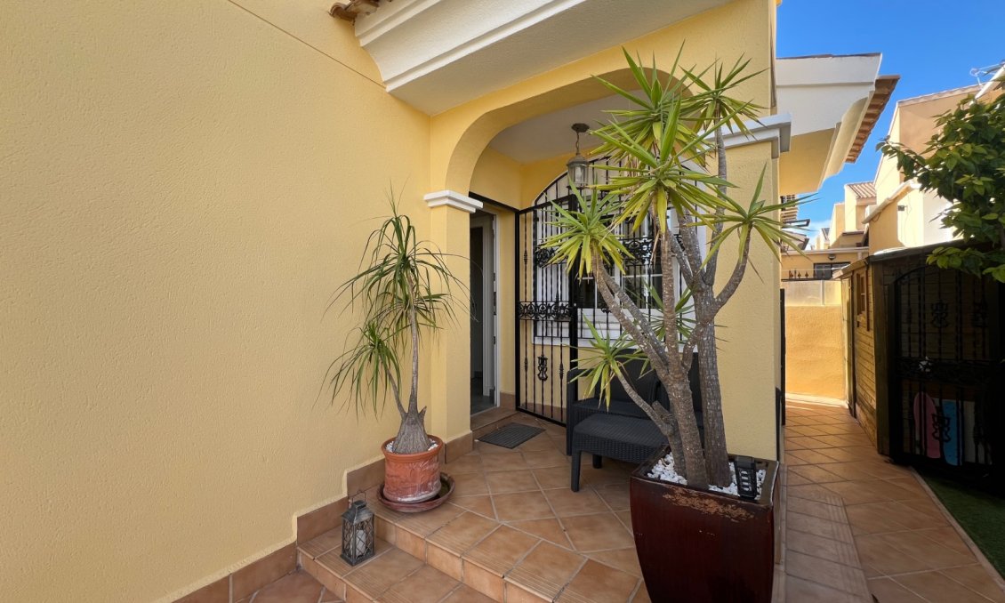 Revânzare - Vilă -
Orihuela Costa - Costa Blanca