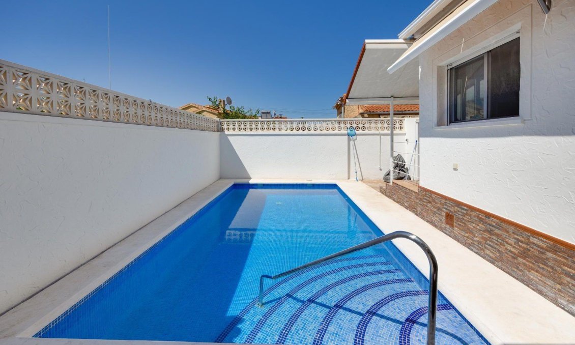 Segunda mano - Villa -
San Fulgencio - La Marina