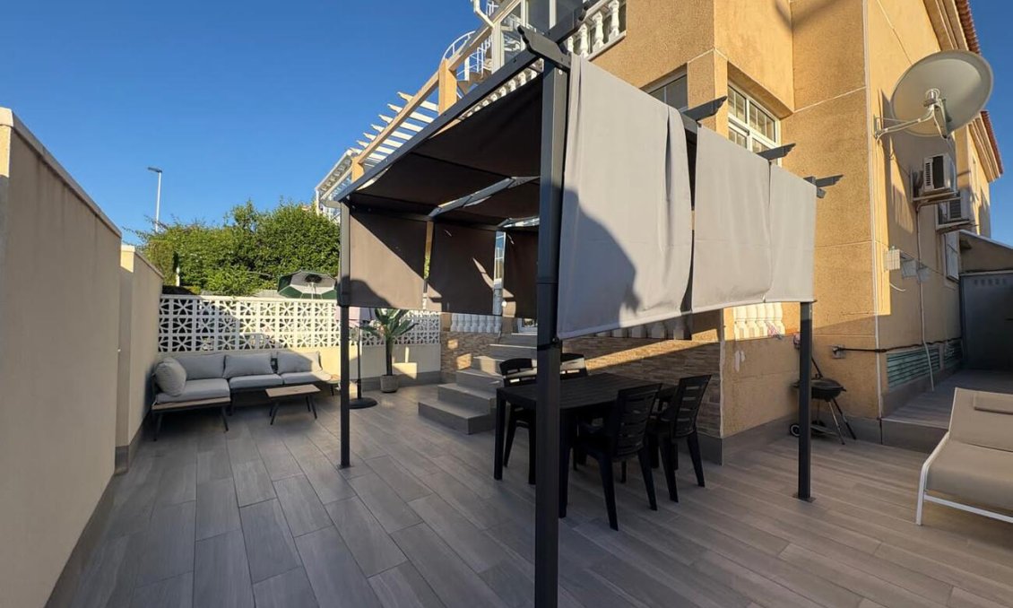 Segunda mano - Apartamento -
Torrevieja - aqua nuevas