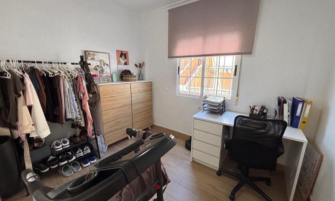 Segunda mano - Apartamento -
Torrevieja - aqua nuevas