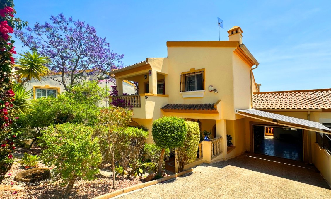 Revânzare - Vilă -
Orihuela Costa - Costa Blanca