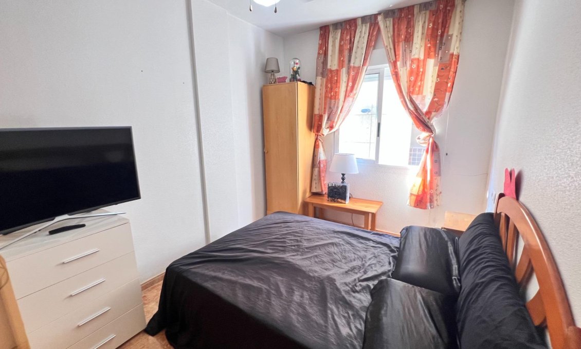 Revânzare - Apartament -
Torrevieja - PARQUE DE LAS NACIONES