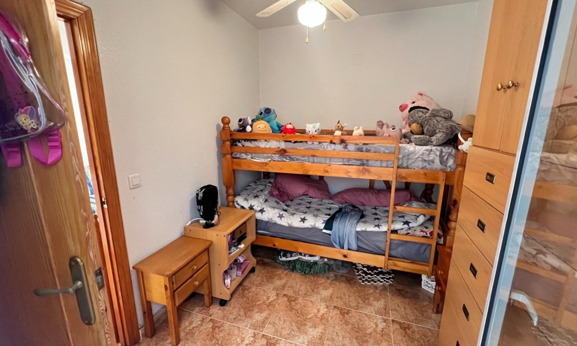 Revânzare - Apartament -
Torrevieja - PARQUE DE LAS NACIONES