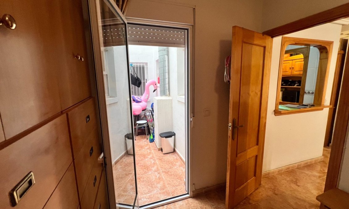Revânzare - Apartament -
Torrevieja - PARQUE DE LAS NACIONES