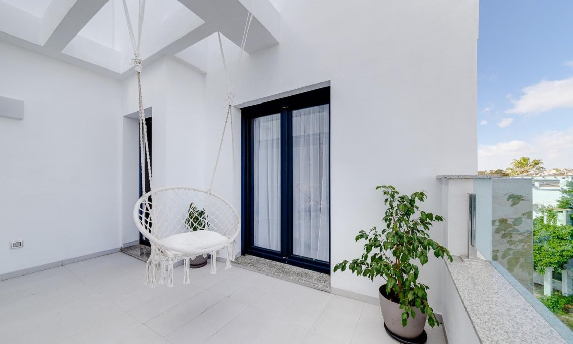 Revânzare - Casă înșiruită -
Villamartin - Orihuela Costa