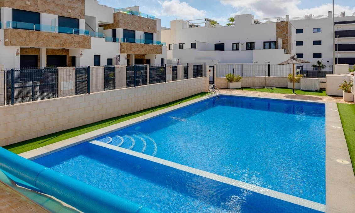 Revânzare - Casă înșiruită -
Villamartin - Orihuela Costa