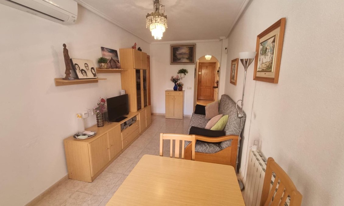 Wiederverkauf - Wohnung -
Torrevieja - Centro
