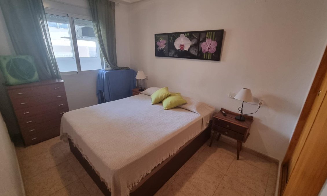 Wiederverkauf - Wohnung -
Torrevieja - Centro