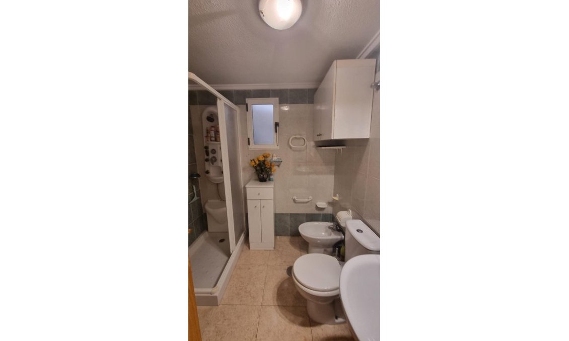 Wiederverkauf - Wohnung -
Torrevieja - Centro