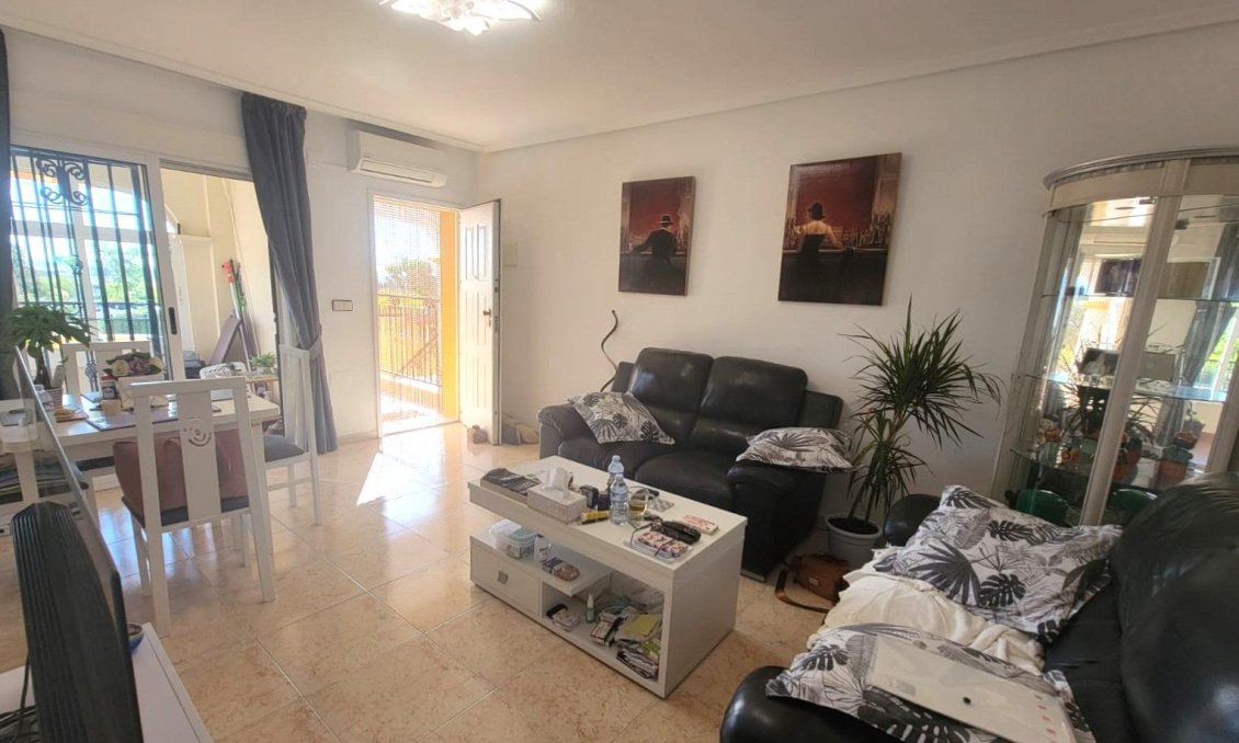 Segunda mano - Adosado -
Los Montesinos - Los Montesinos - Urb. La Herrada