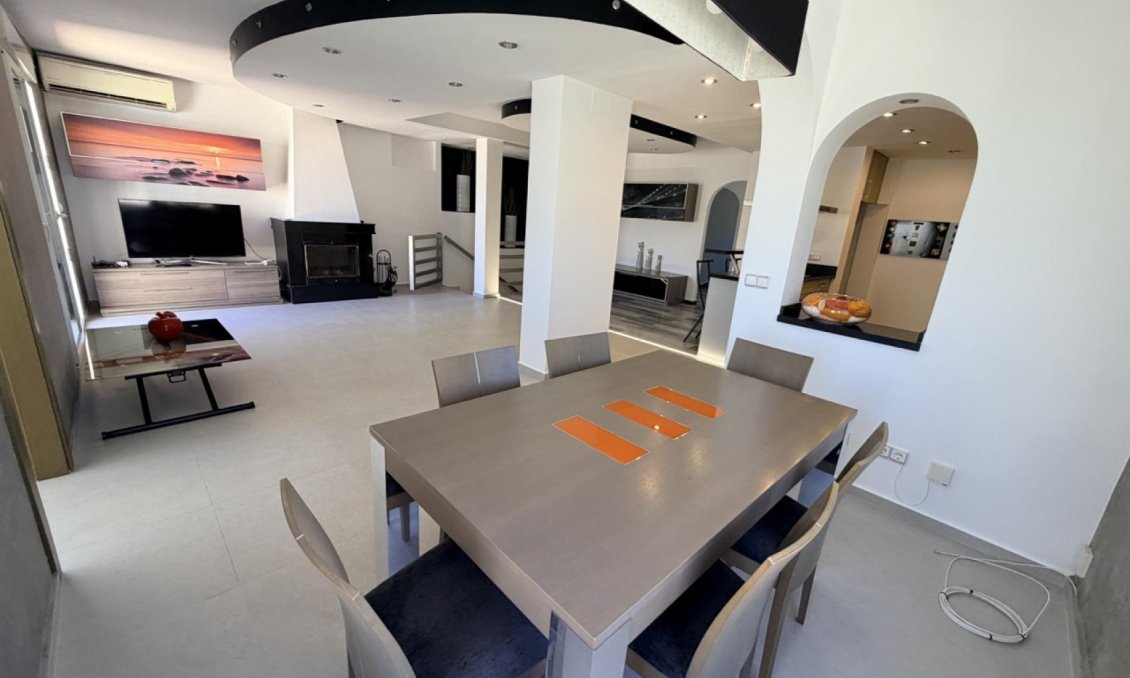 Segunda mano - Villa -
Torrevieja - Costa Blanca