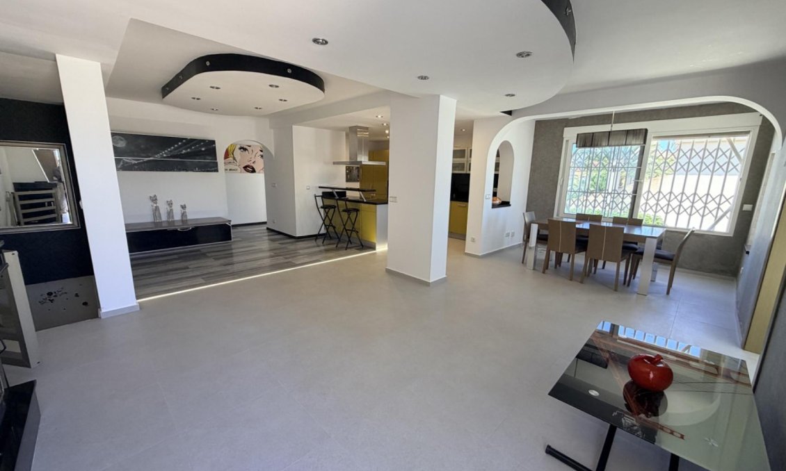 Segunda mano - Villa -
Torrevieja - Costa Blanca