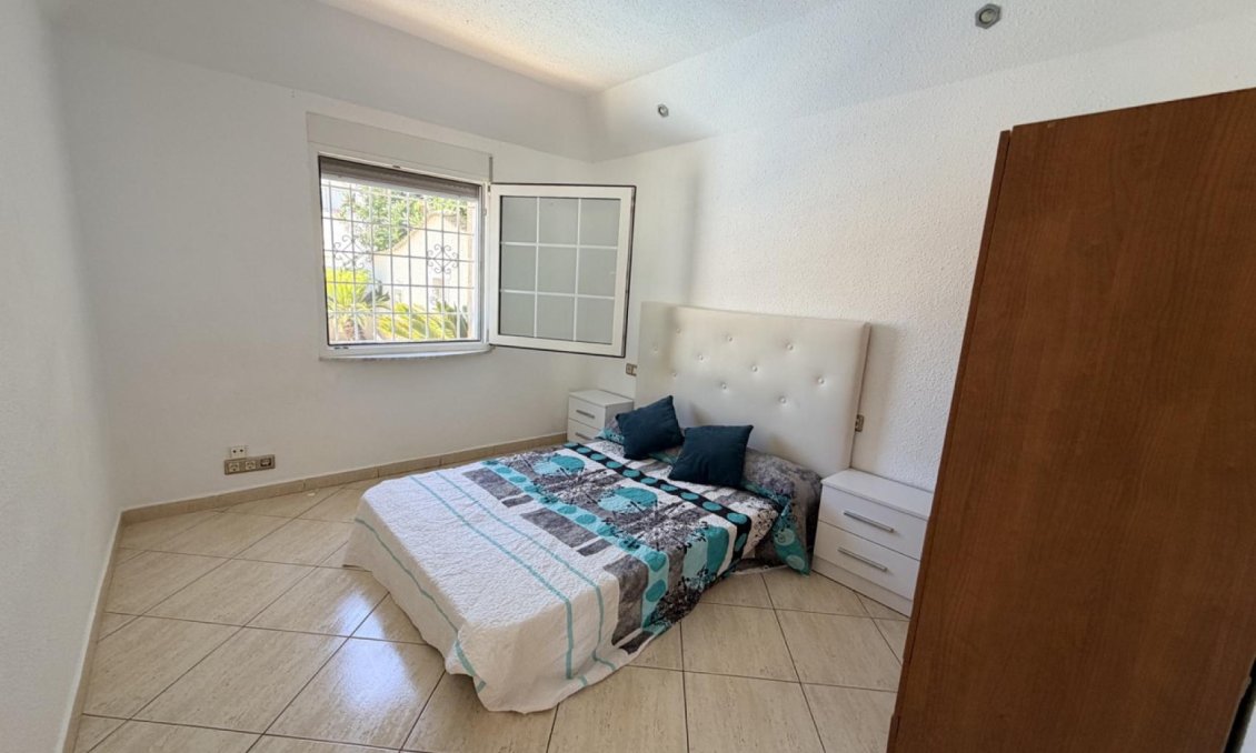 Segunda mano - Villa -
Torrevieja - Costa Blanca