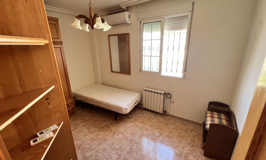 Segunda mano - Villa / Semi pareado -
Torrevieja - Aguas Nuevas