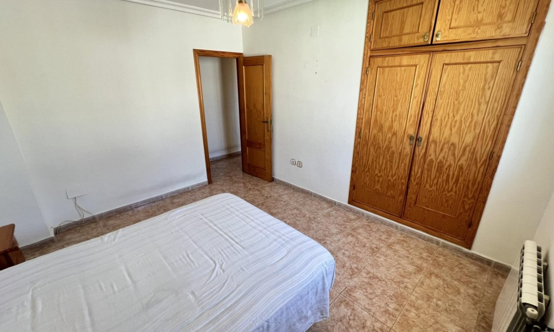 Segunda mano - Villa / Semi pareado -
Torrevieja - Aguas Nuevas