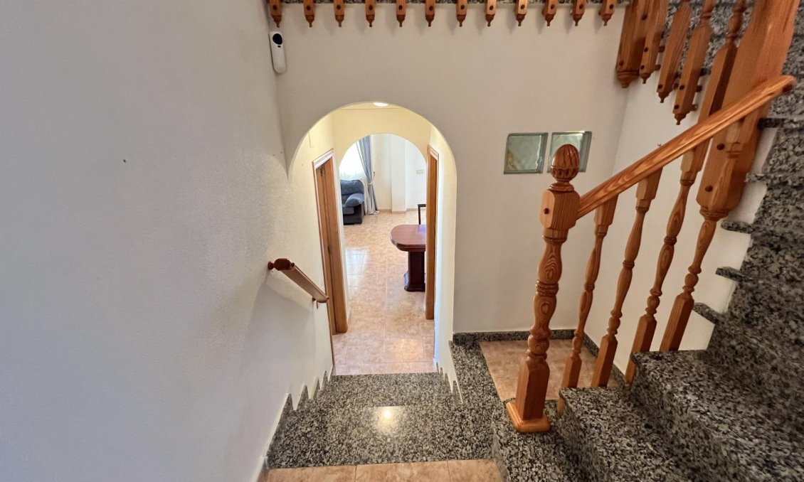 Segunda mano - Villa / Semi pareado -
Torrevieja - Aguas Nuevas