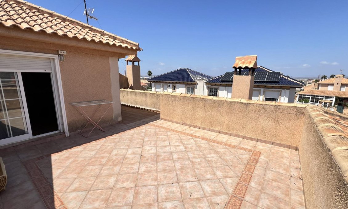 Segunda mano - Villa / Semi pareado -
Torrevieja - Aguas Nuevas