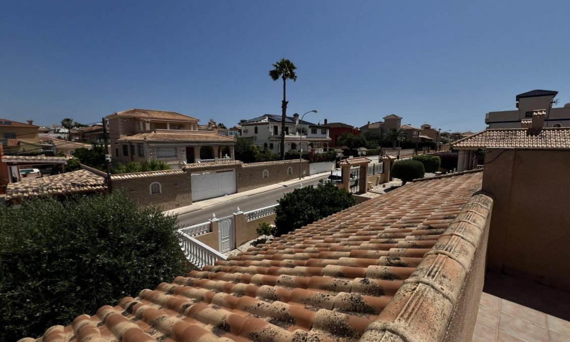 Segunda mano - Villa / Semi pareado -
Torrevieja - Aguas Nuevas