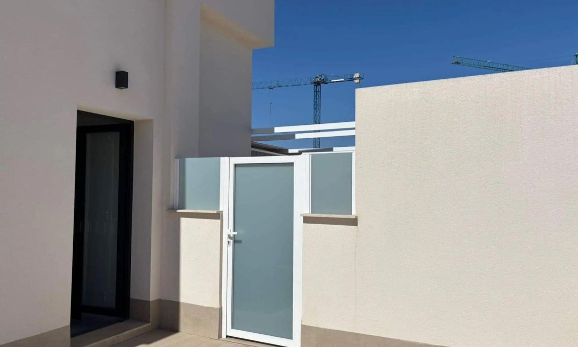 Segunda mano - Ático -
Torrevieja - Las Piscinas Naturales