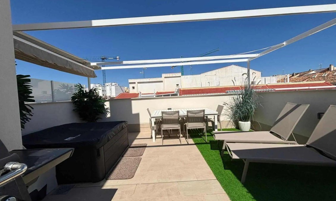 Segunda mano - Ático -
Torrevieja - Las Piscinas Naturales