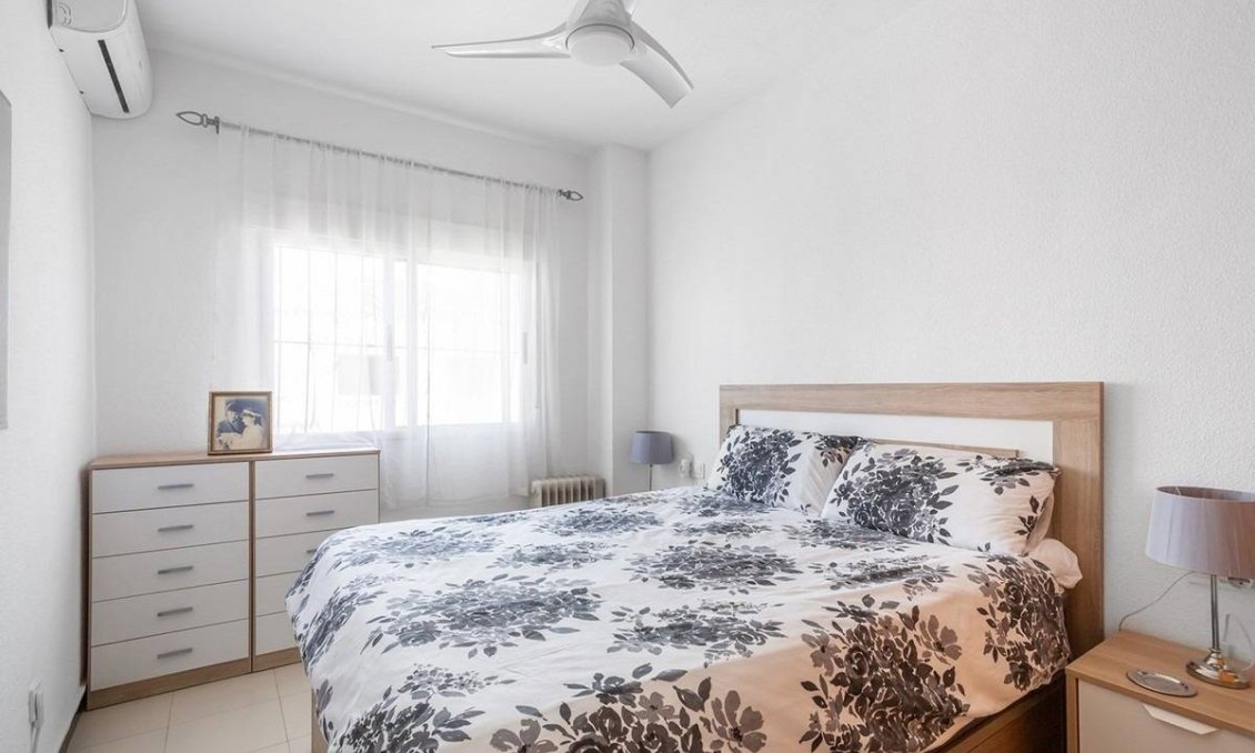 Revente - Villa -
Torrevieja - La Mata
