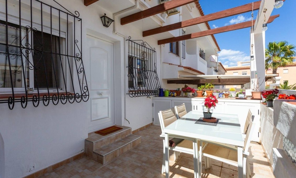 Revente - Villa -
Torrevieja - La Mata