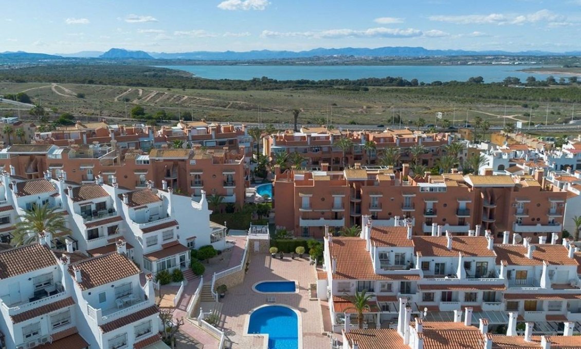 Revente - Villa -
Torrevieja - La Mata