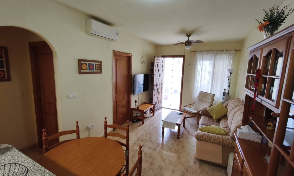 Segunda mano - Bungalow -
Orihuela Costa - Playa Flamenca