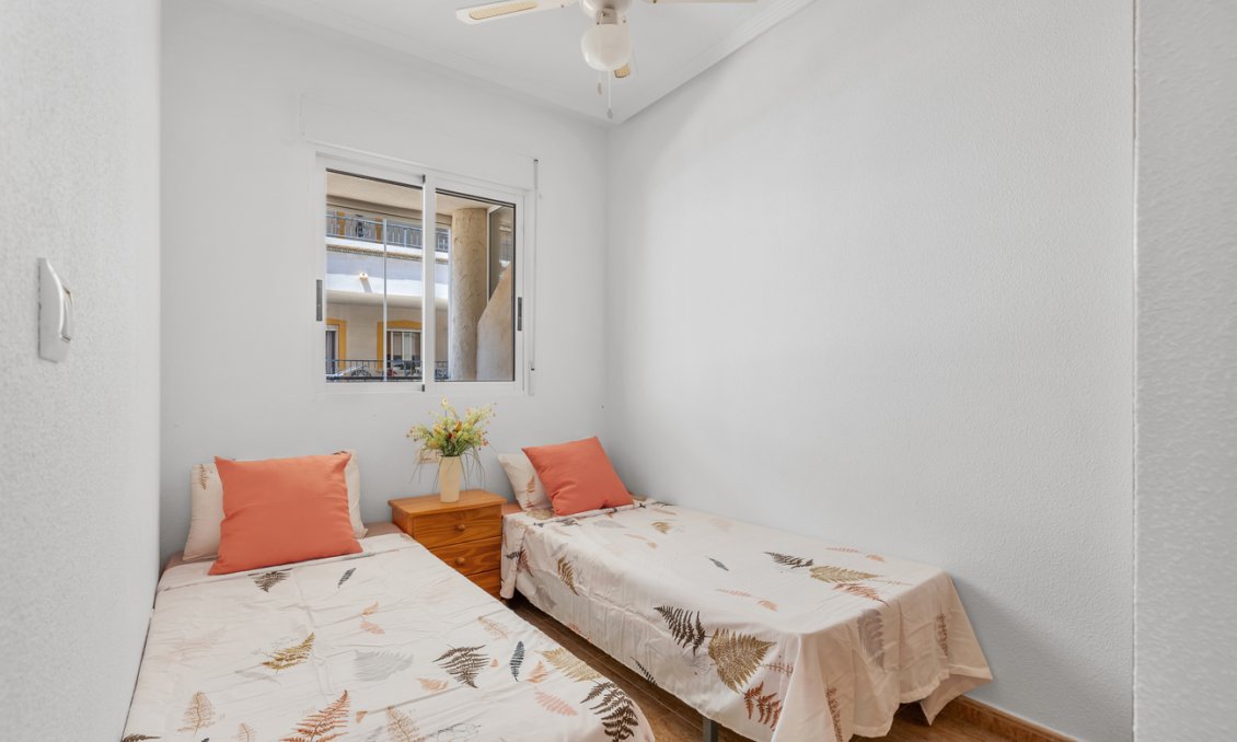 Revânzare - Apartament -
Orihuela Costa