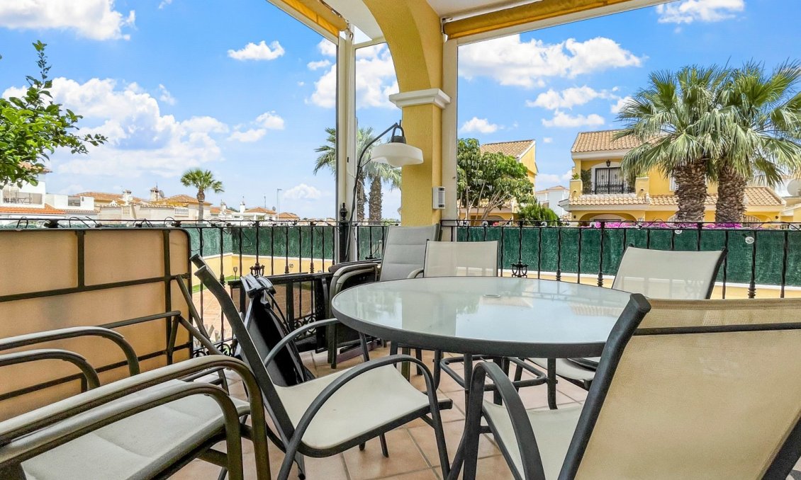 Revente - Villa -
Orihuela Costa - Costa Blanca