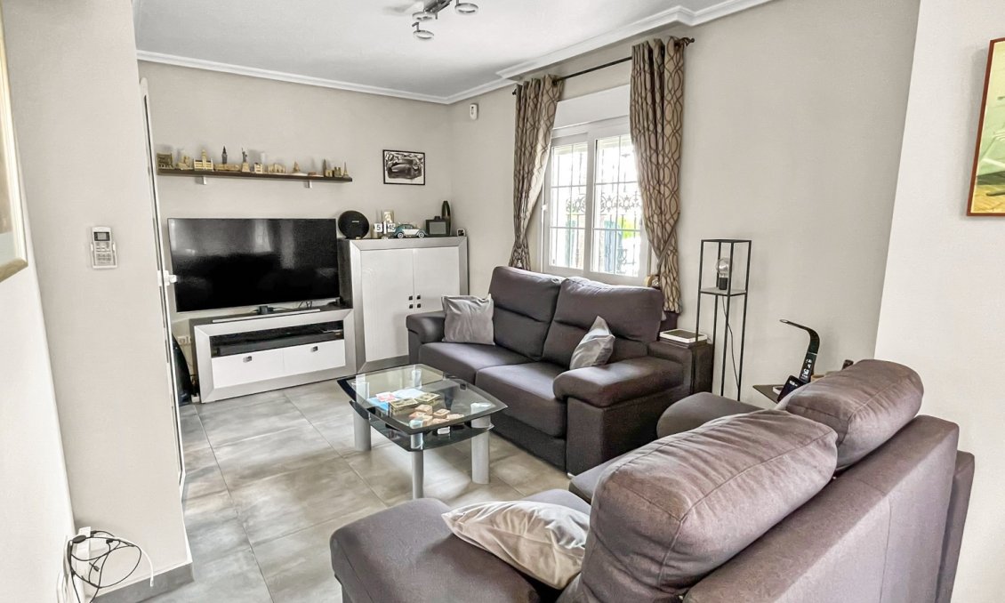Revente - Villa -
Orihuela Costa - Costa Blanca