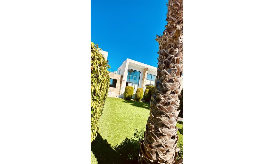 Segunda mano - Duplex -
Orihuela Costa - Costa Blanca