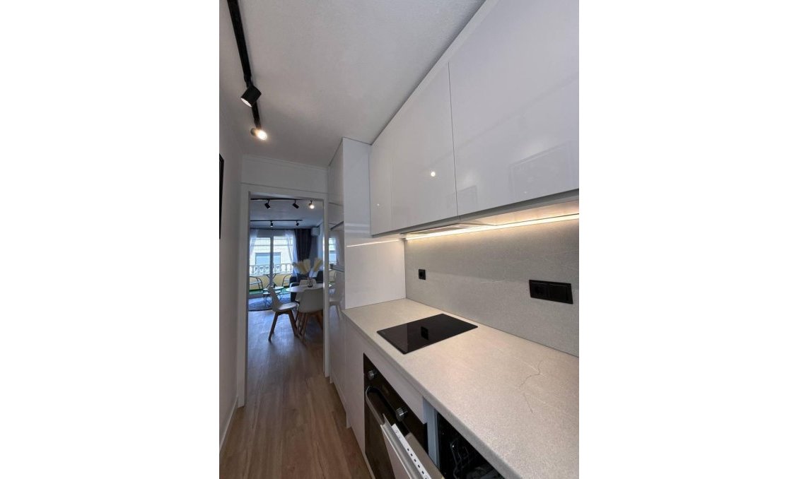 Revente - Appartement -
Torrevieja - Playa del Cura