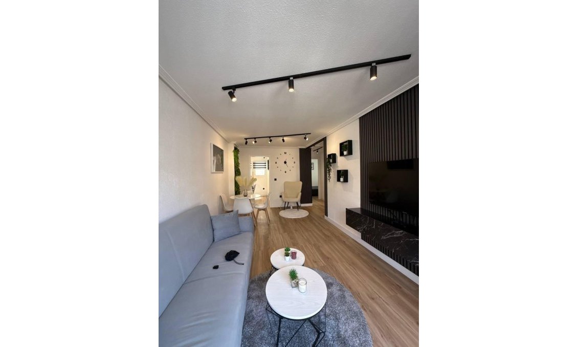 Revente - Appartement -
Torrevieja - Playa del Cura