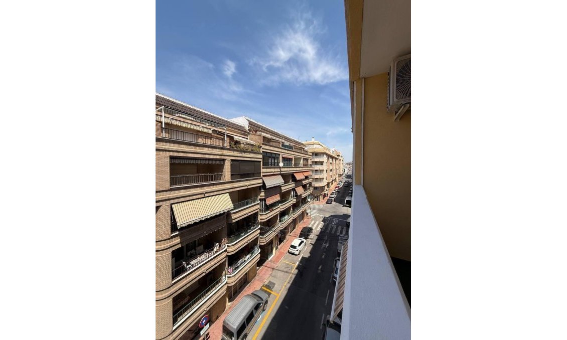 Revente - Appartement -
Torrevieja - Playa del Cura