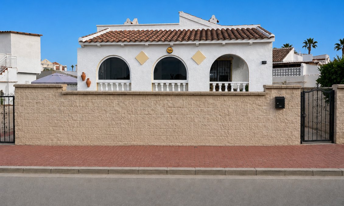 Revente - Villa -
Camposol - Inland