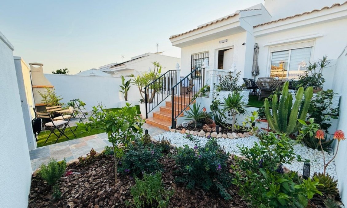 Revente - Villa -
Sucina - Inland
