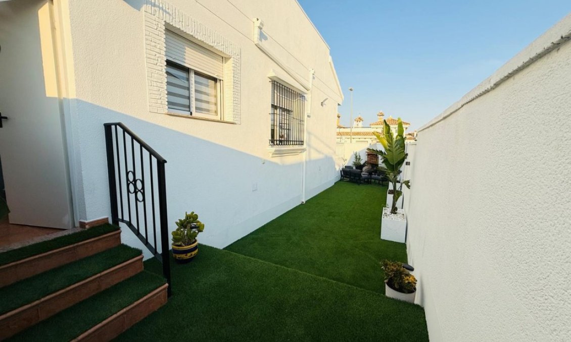 Revente - Villa -
Sucina - Inland