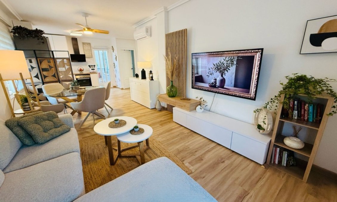 Revente - Villa -
Sucina - Inland