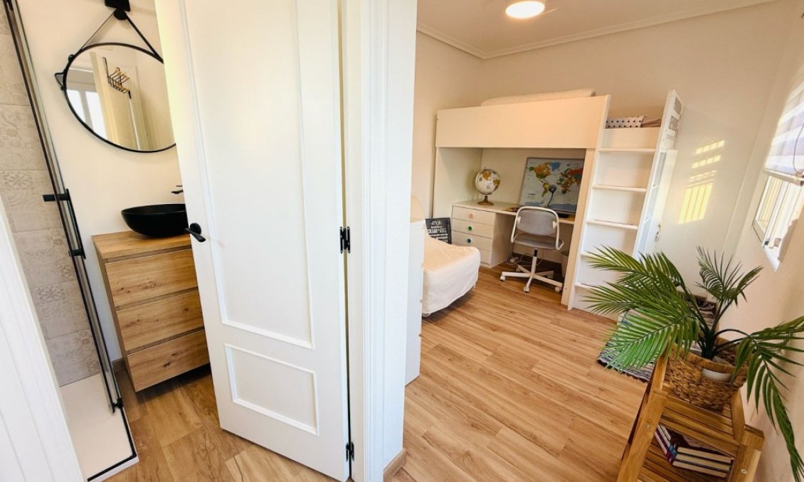 Revente - Villa -
Sucina - Inland
