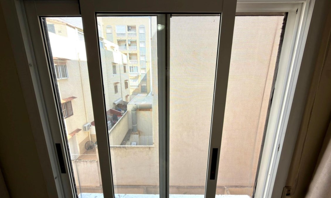 Revente - Appartement -
Torrevieja - Curva Del Palangre