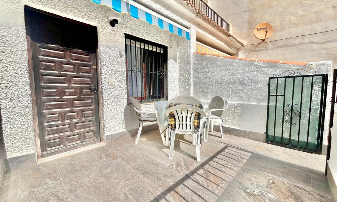 Segunda mano - Apartamento -
Torrevieja - Playa de los Locos