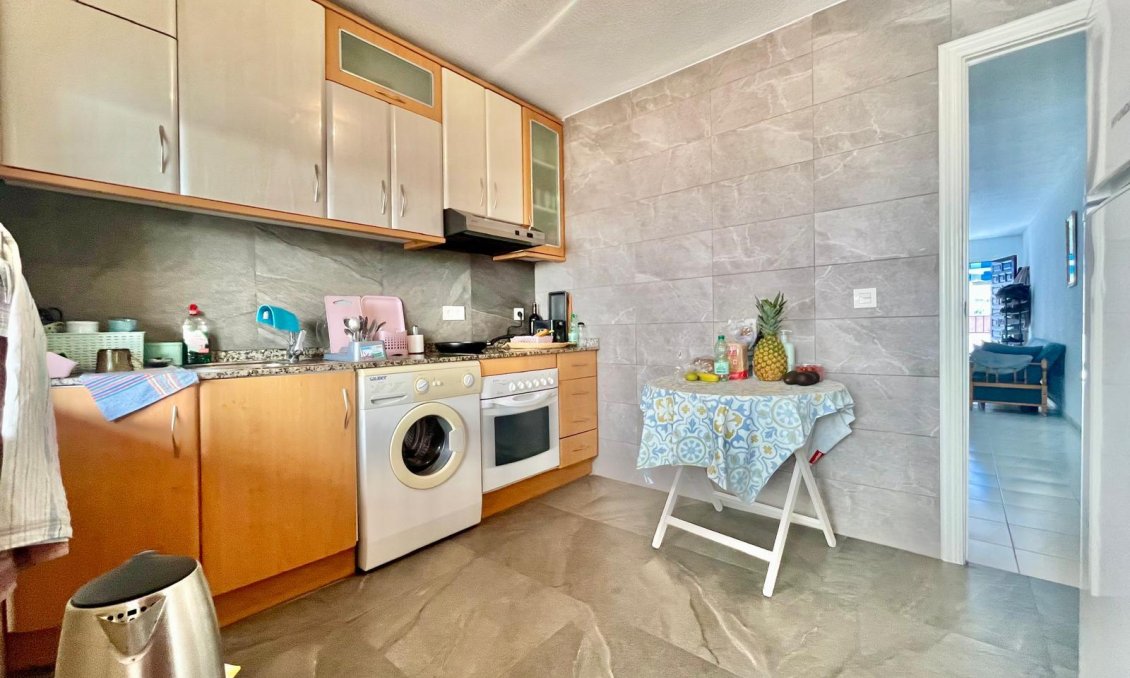 Segunda mano - Apartamento -
Torrevieja - Playa de los Locos