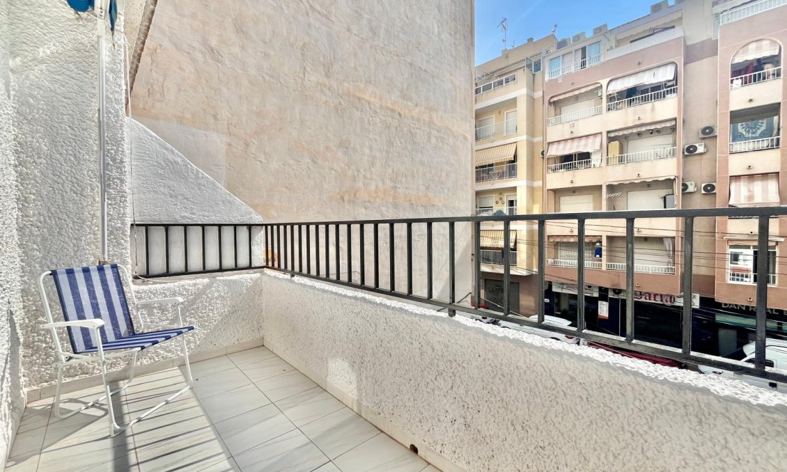 Segunda mano - Apartamento -
Torrevieja - Playa de los Locos