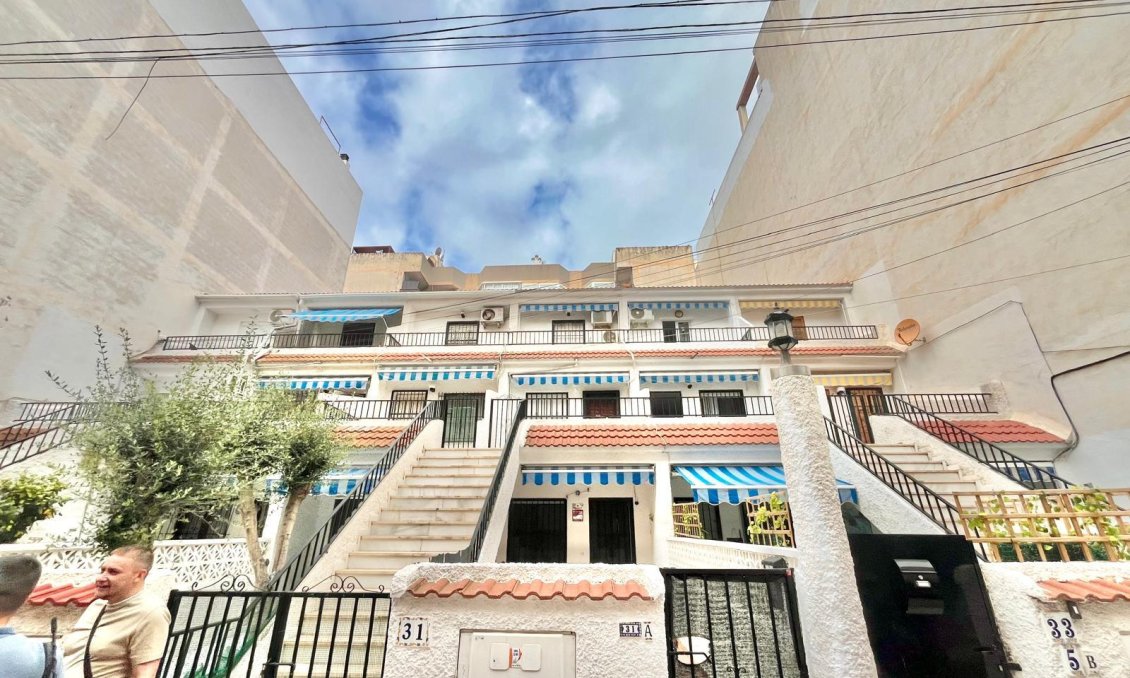 Segunda mano - Apartamento -
Torrevieja - Playa de los Locos