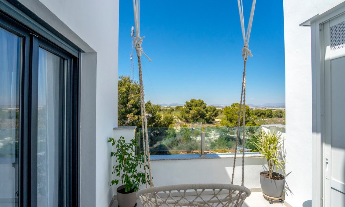 Segunda mano - Villa -
Villamartin - Costa Blanca